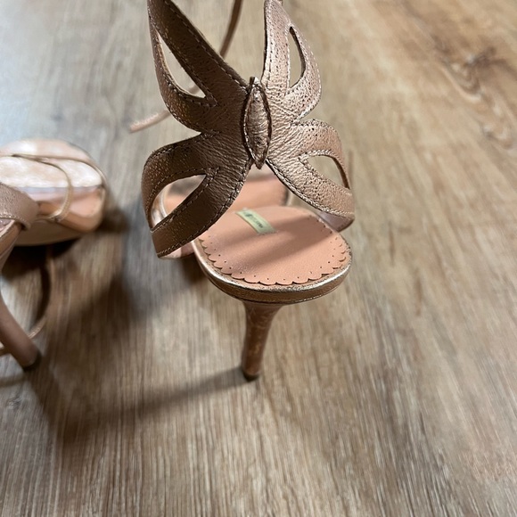 Max Studio Heels - Picture 5 of 7